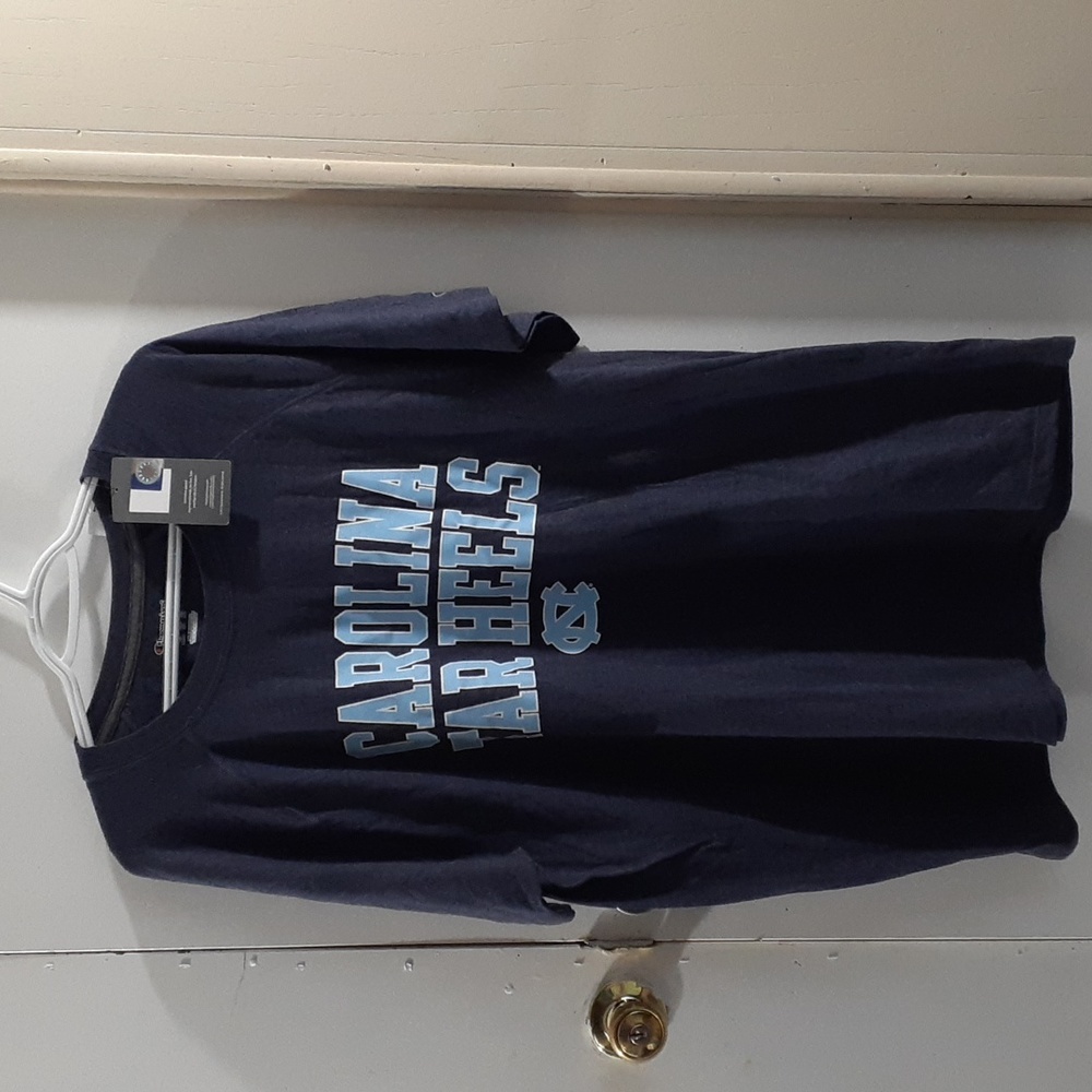 BNWT Carolina Tarheels Tee